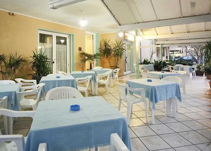 Nizza Creative فندق 3*